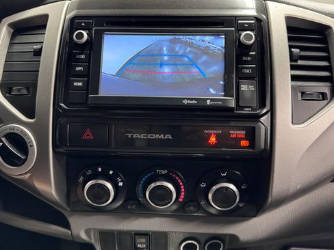 Used 2015 Toyota Tacoma 4x4 Double Cab w/ TRD Sport Package image 10