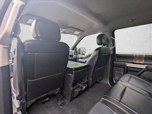 Used 2020 Ford F150 Lariat image 11