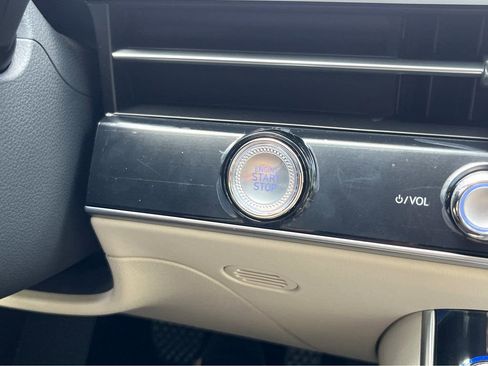 New 2026 Genesis GV70 2.5T Advanced AWD/4WD image 8