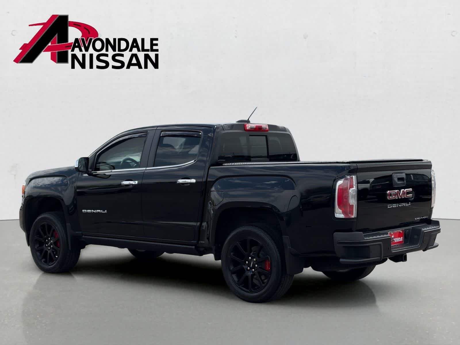 Used 2022 GMC Canyon Denali w/ Denali Black Edition Package AWD/4WD image 3