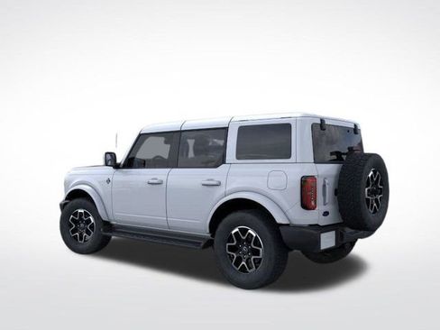 New 2025 Ford Bronco Outer Banks image 7