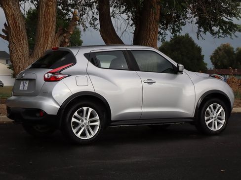 Used 2016 Nissan Juke S AWD/4WD image 5