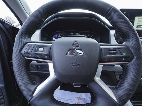 New 2026 Mitsubishi Outlander SEL image 26