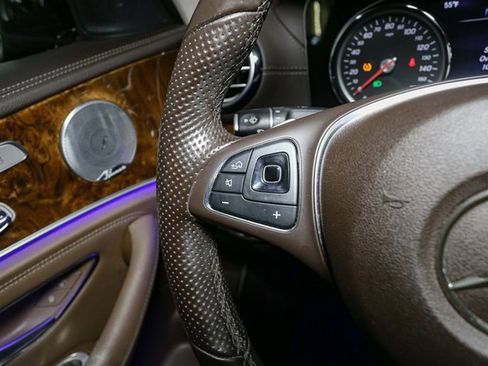 Used 2017 Mercedes-Benz E 300 4MATIC image 29