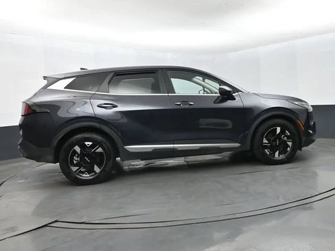 Used 2026 Kia Sportage LX FWD image 4