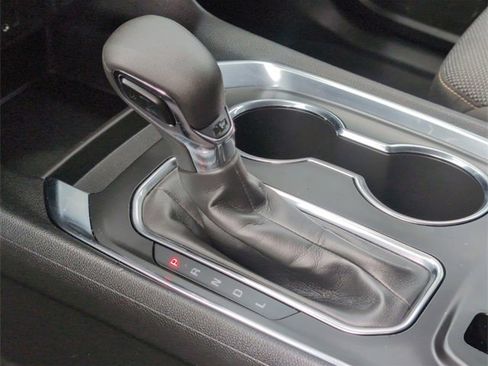 Used 2021 Chevrolet Traverse LT image 15