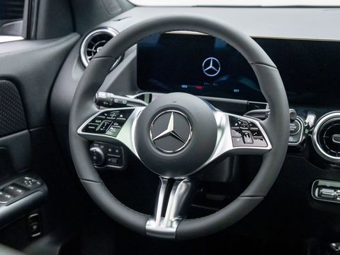 New 2026 Mercedes-Benz GLA 250 4MATIC image 12