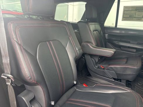 Used 2023 Ford Expedition Limited RWD image 35