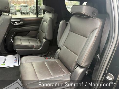Used 2022 Chevrolet Suburban High Country AWD/4WD image 19