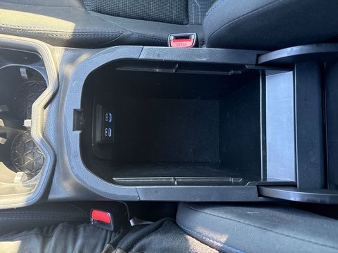 Used 2022 Toyota RAV4 SE image 27