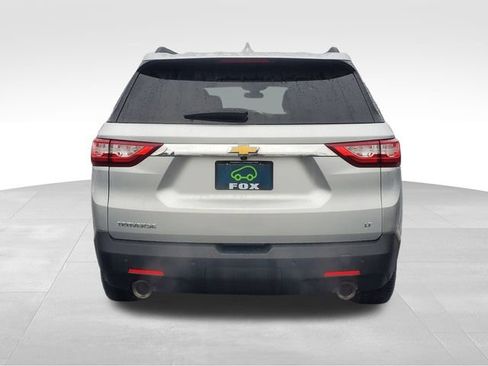 Used 2021 Chevrolet Traverse LT FWD image 4