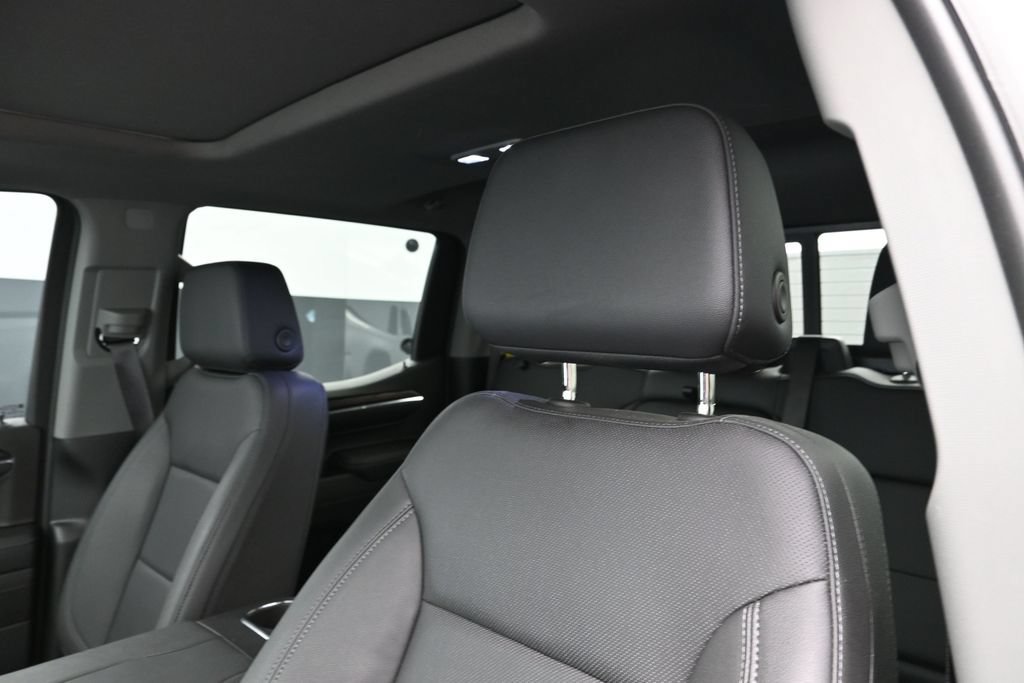 Used 2024 GMC Sierra 1500 SLT w/ SLT Premium Plus Package AWD/4WD image 18