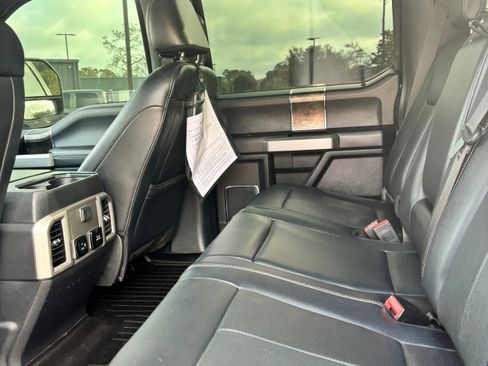 Used 2022 Ford F250 Lariat w/ Lariat Value Package image 11