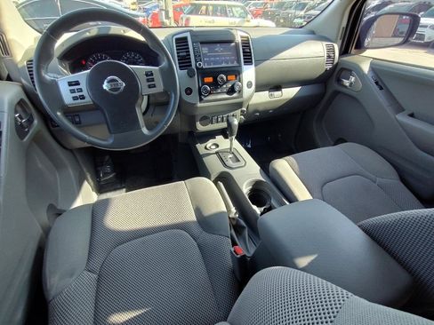Used 2020 Nissan Frontier SV RWD image 31