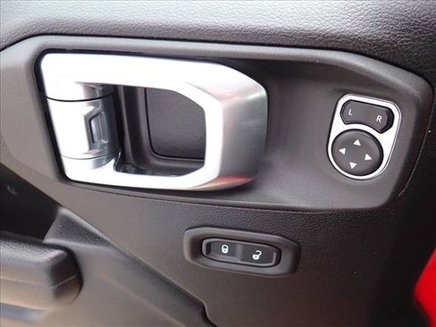 Used 2023 Jeep Wrangler Unlimited w/ Cold Weather Group AWD/4WD image 11