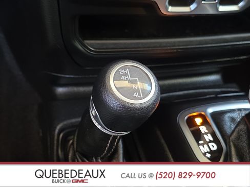 Used 2021 Jeep Wrangler Unlimited Sahara w/ Uconnect 4C Nav & Sound Group AWD/4WD image 21
