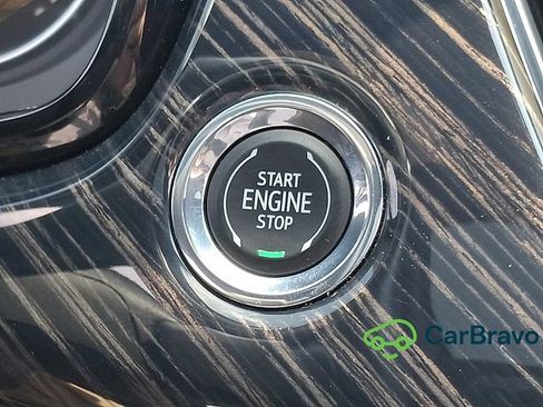 Certified 2024 Cadillac XT6 Premium Luxury AWD/4WD image 29