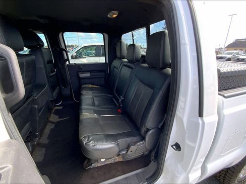 Used 2015 Ford F250 Lariat w/ Chrome Package image 20