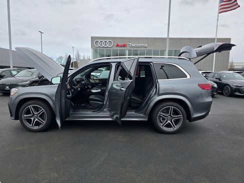 Used 2024 Mercedes-Benz GLS 450 4MATIC image 12