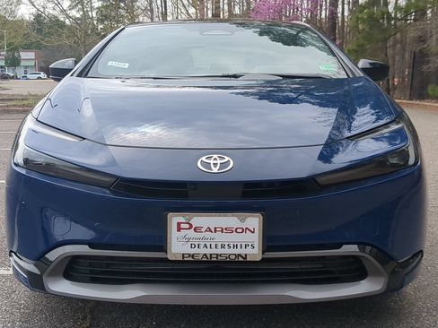 Used 2024 Toyota Prius Limited w/ Limited Premium Package AWD/4WD image 8
