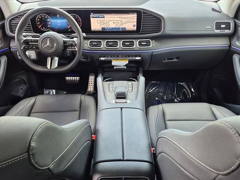 Certified 2026 Mercedes-Benz GLS 450 4MATIC image 17