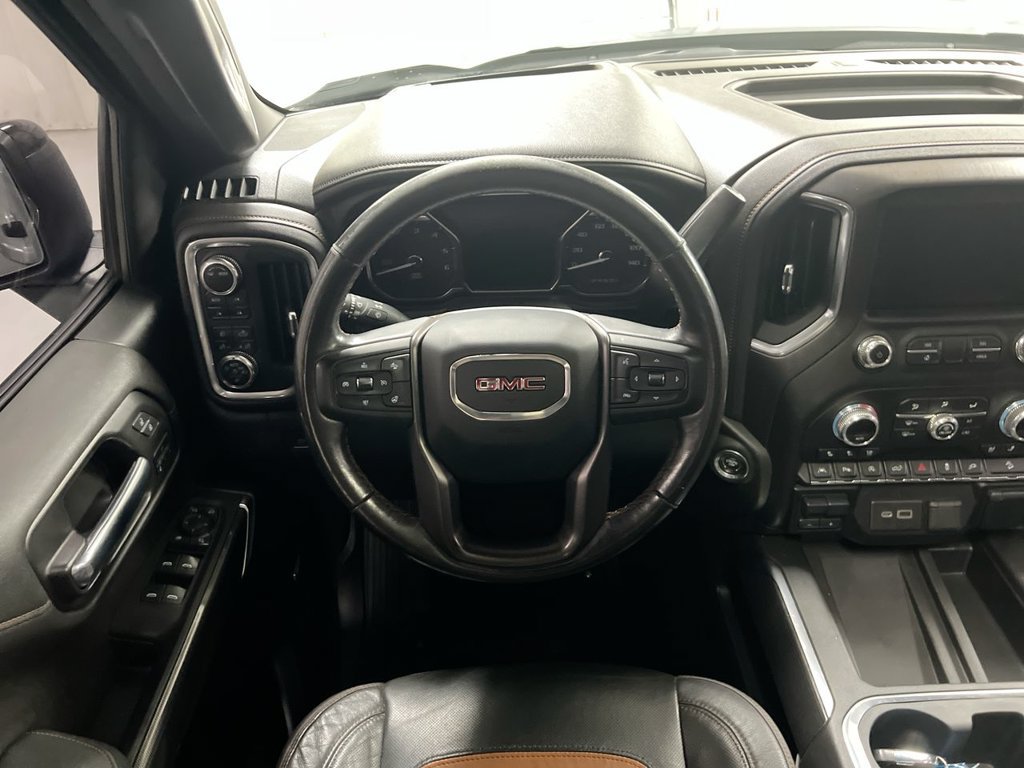 Used 2021 GMC Sierra 1500 AT4 w/ AT4 Value Package AWD/4WD image 11