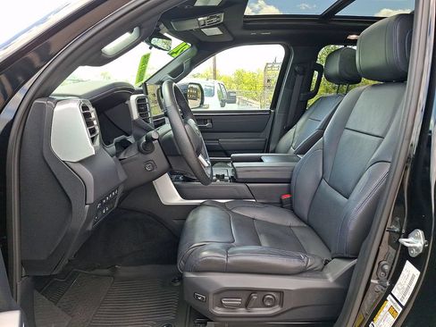 Used 2024 Toyota Sequoia Platinum AWD/4WD image 15