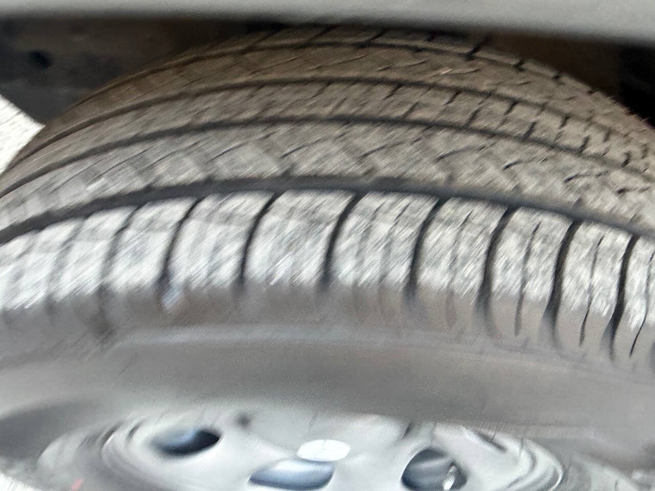Used 2005 Toyota Sequoia SR5 w/ Towing Pkg RWD image 29
