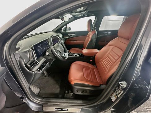 Used 2023 Kia Sportage SX FWD image 13
