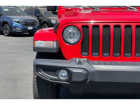 Used 2020 Jeep Wrangler Unlimited Sahara image 43