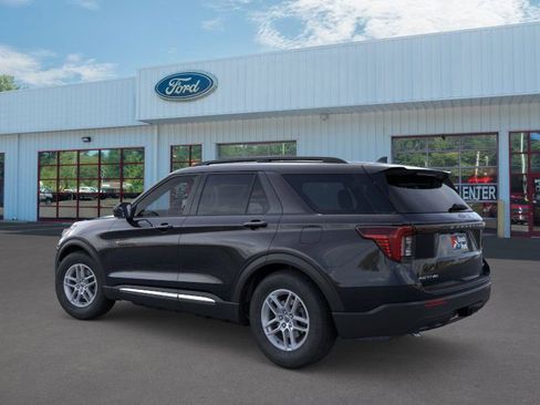 Used 2025 Ford Explorer Active image 4