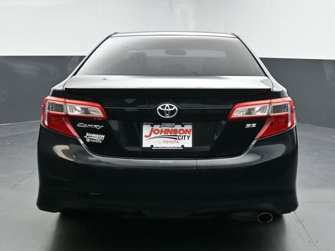 Used 2013 Toyota Camry SE image 7