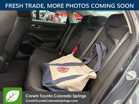 Used 2022 Honda Civic EX image 9