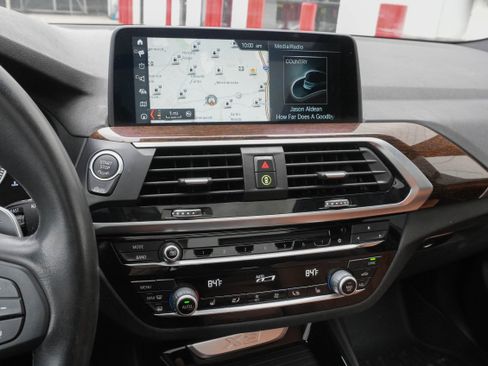 Used 2019 BMW X3 xDrive30i w/ Premium Package image 23