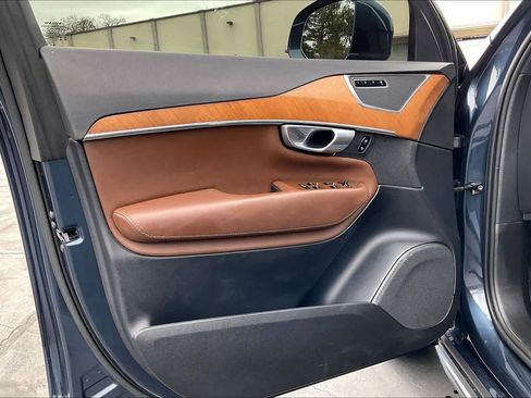 Used 2024 Volvo XC90 T8 Plus w/ Protection Package Premier image 26