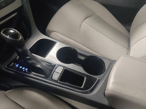 Used 2015 Hyundai Sonata SE FWD image 26