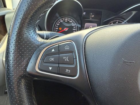 Used 2018 Mercedes-Benz C 300 Sedan image 32