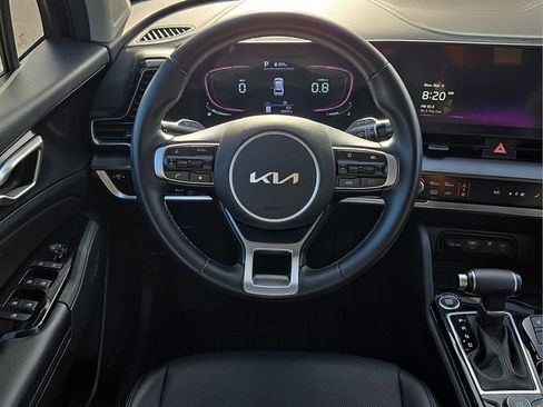 Used 2023 Kia Sportage EX image 19