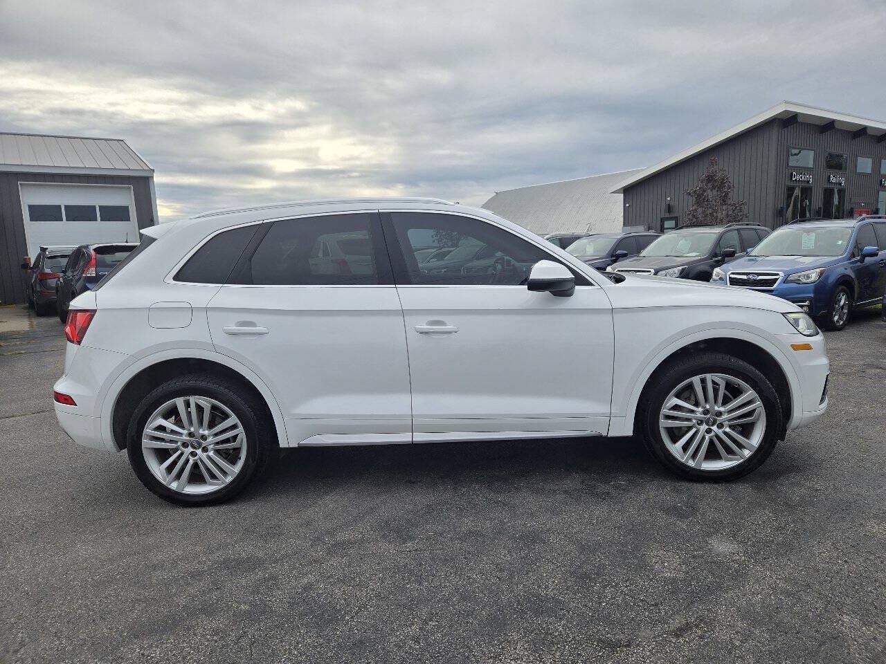 Used 2018 Audi Q5 2.0T Premium Plus w/ Premium Plus Package AWD/4WD image 9