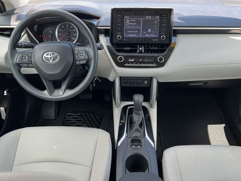 Used 2022 Toyota Corolla Cross L FWD image 11