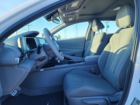 New 2026 Hyundai Elantra SEL Sport Premium image 5