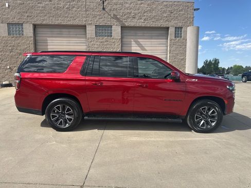 Used 2021 Chevrolet Suburban Z71 w/ Z71 Signature Package AWD/4WD image 45