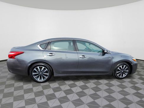 Used 2017 Nissan Altima 2.5 SL image 6