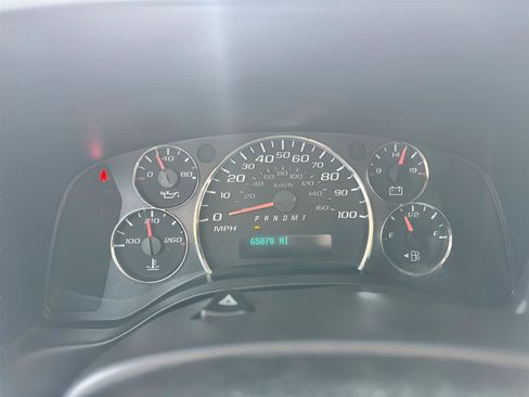 Used 2019 Chevrolet Express 2500 w/ Driver Convenience Package image 21