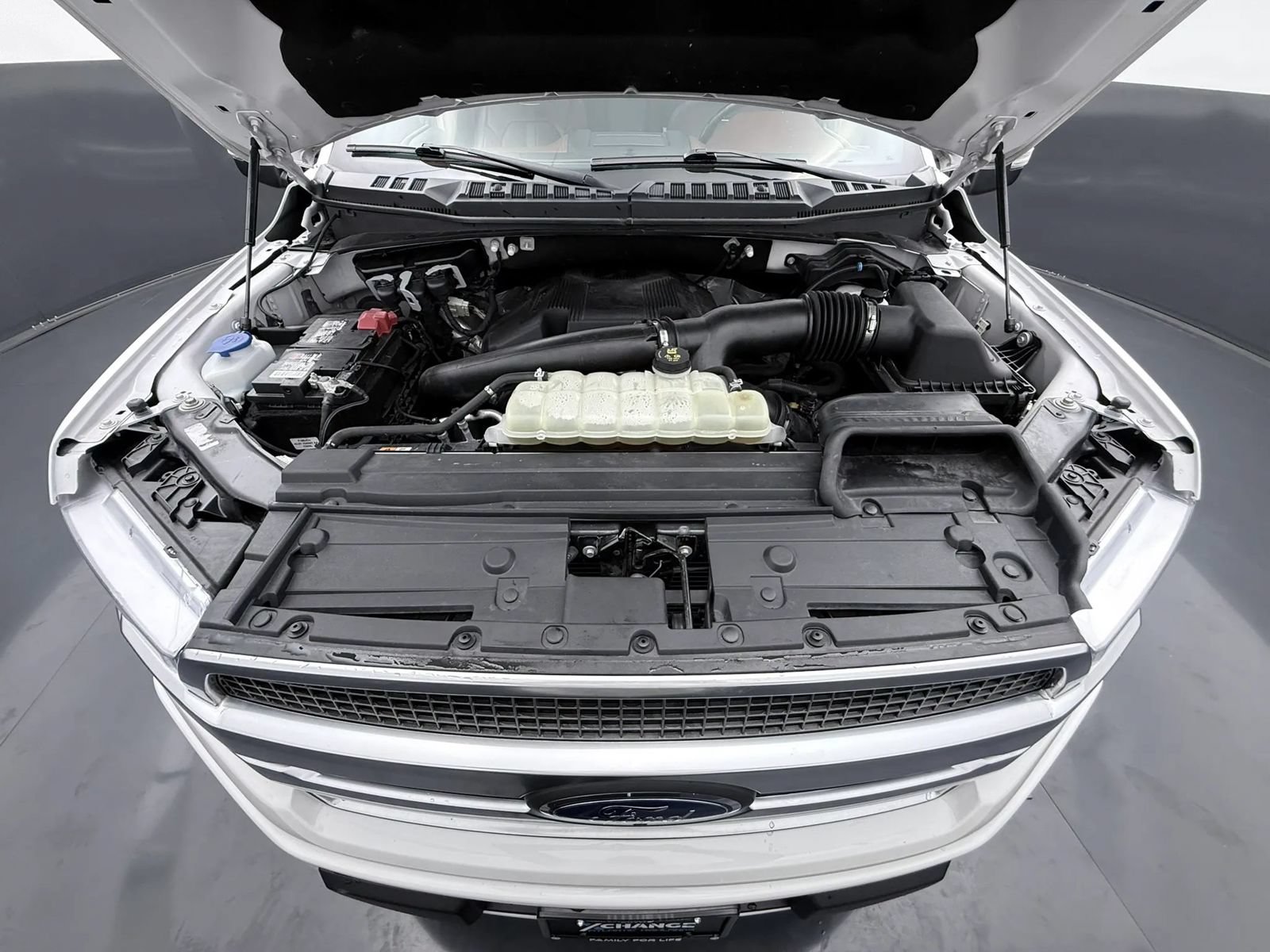 Used 2020 Ford F150 Platinum w/ Technology Package AWD/4WD image 25