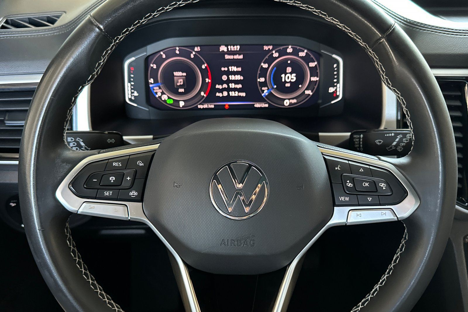 Used 2022 Volkswagen Atlas Cross Sport SE w/ Panoramic Sunroof Package FWD image 23