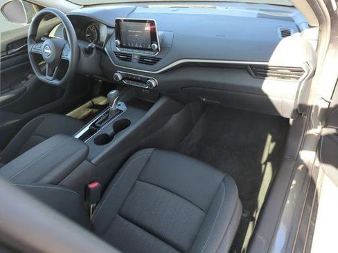 Certified 2025 Nissan Altima 2.5 S image 11