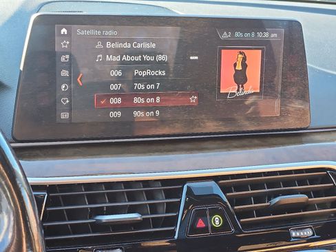 Used 2017 BMW 530i xDrive image 18