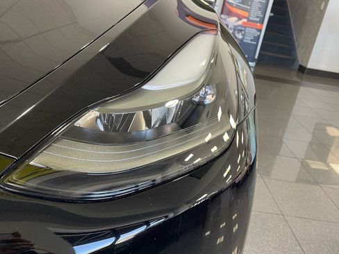 Used 2023 Tesla Model Y 2WD image 10