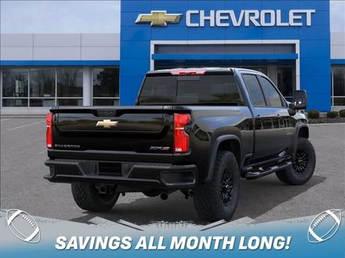 New 2026 Chevrolet Silverado 2500 ZR2 AWD/4WD image 4